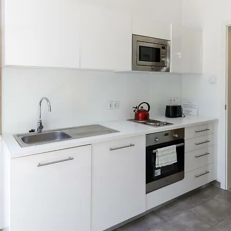 Jolly Studio Apartment *